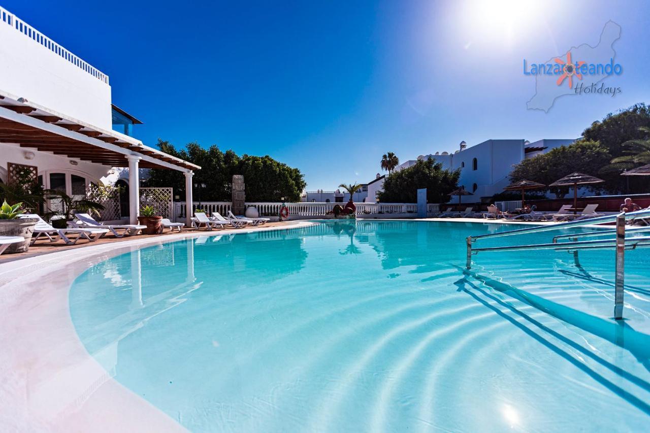 Vivienda Vacacional Ocean Pearl Costa Teguise Bagian luar foto
