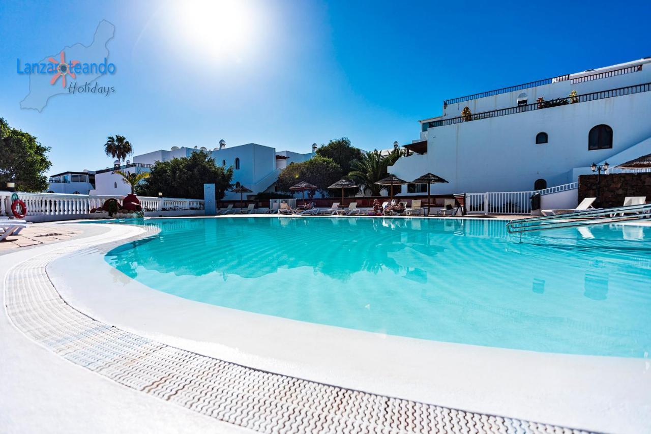 Vivienda Vacacional Ocean Pearl Costa Teguise Bagian luar foto