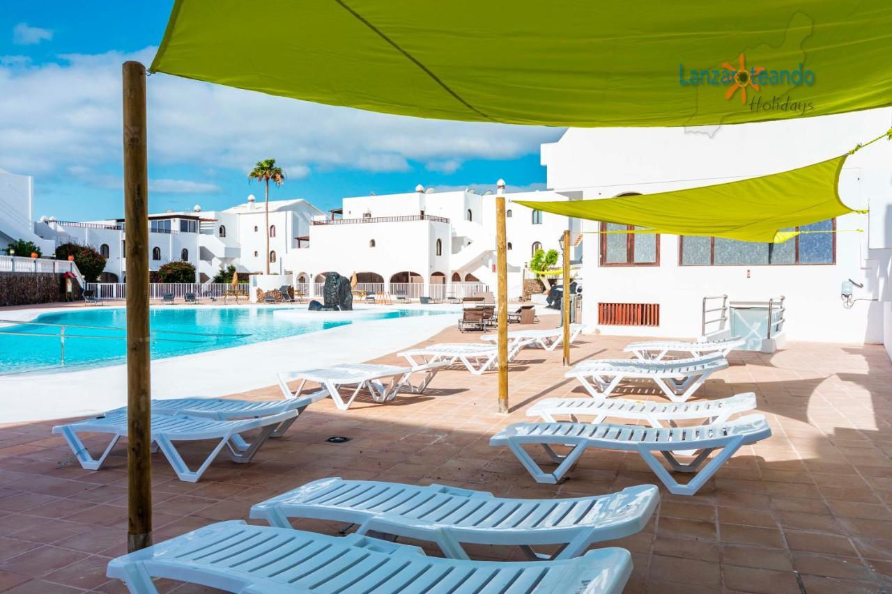 Vivienda Vacacional Ocean Pearl Costa Teguise Bagian luar foto